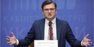 Местные выборы: Кулеба сообщил ЕС и НАТО о вмешательстве Венгрии во внутренние дела Украины