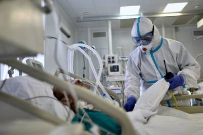 Около 10 тысяч тяжелых больных с коронавирусом находятся в московских больницах