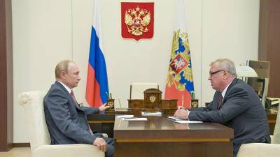 Путин провел встречу с Костиным после форума «Россия зовет!»