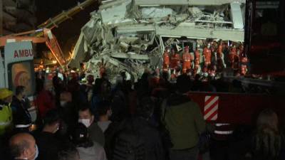 Землетрясение в Эгейском море: количество жертв растет, спасательная операция продолжается
