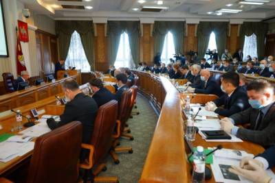 Южноуральские депутаты одобрили поправку в Устав о назначении прокурора региона