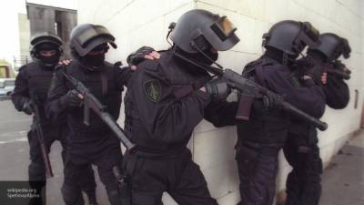 Спецназ штурмом взял дом наркоторговца в Калининграде