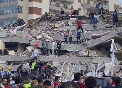 Число жертв землетрясения в Турции увеличилось до 24