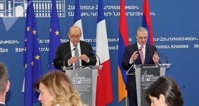 Главы МИД Армении и Франции обсудили ситуацию в Карабахе