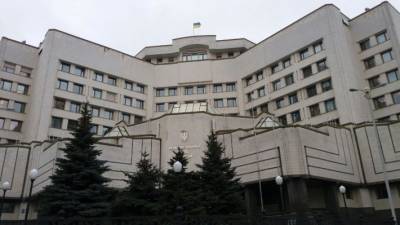 Погребинский: украинские чиновники скоро опять окажутся «на крючке» Запада