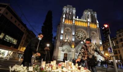 Мечети Франции осудили теракты во имя ислама - znak.com - Франция - Париж - Реюньон