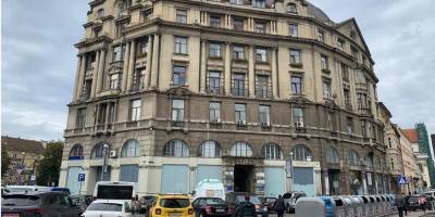 За $15,5 млн. Надра Украины продают семиэтажный дом в центре Львова
