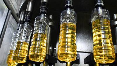 Эксперт прокомментировал ситуацию с ценами на подсолнечное масло