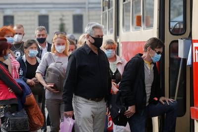 Украина продлила режим ЧС из-за коронавируса до конца года