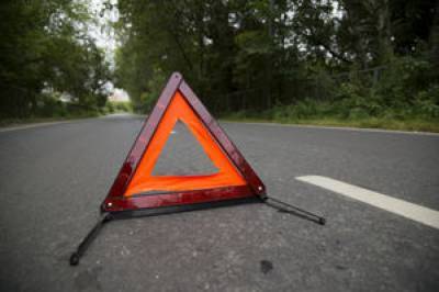 В Киевской области восьмерых людей зажало в разбитых после аварии машинах