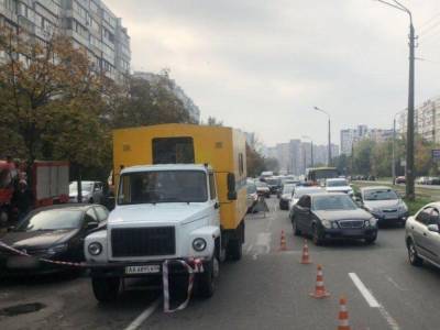 Четверо пострадавших: в Киеве в коллекторе произошел взрыв