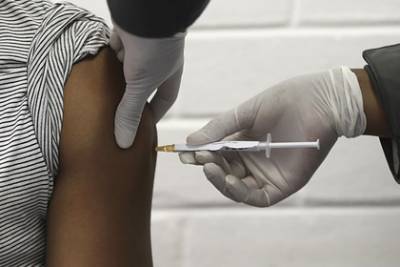 Перу отказалось от вакцины от коронавируса после смерти добровольца