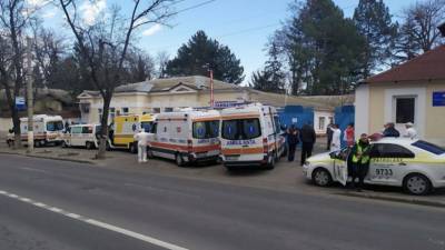 Молдавия возвращает режим ЧП из-за ситуации с коронавирусом