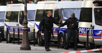 Во Франции во время демонстраций пострадали почти 100 полицейских