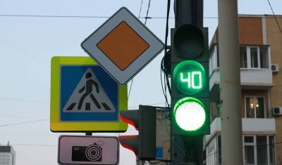 Сегодня в Тюмени отключат светофоры около школы № 15 и на ул. Северной