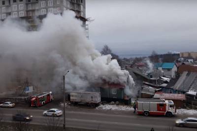 В Петрозаводске сгорел очередной «неудобный» частный дом