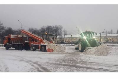 Костромские дорожные службы ликвидируют последствия «выходного снегопада»