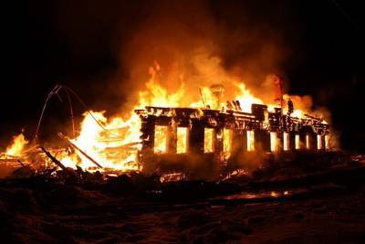 В Кинешме сгорела заброшка - очередная за несколько дней в регионе