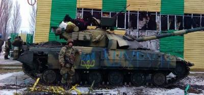 Украинские военнослужащие-мародеры срезали три километра провода...