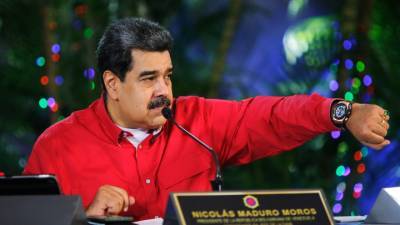 Лидер Венесуэлы пригласил всех желающих писать ему в WhatsApp