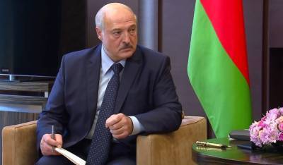 Россия готовит замену сидящем на штыках Лукашенко