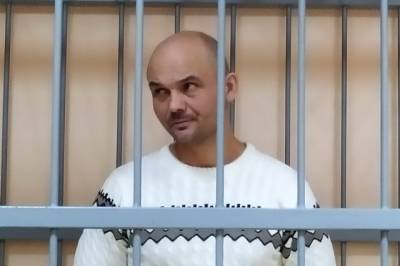 В Комсомольске суд вынес приговор мужчине, бросившему детей в Шереметьево