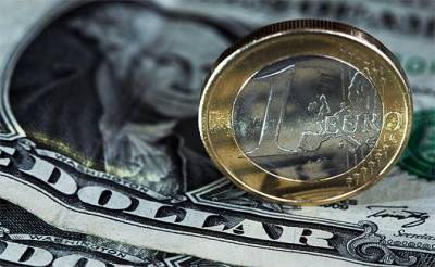 Курс валют сегодня: доллар вырос на 41 копейку, евро — на 54