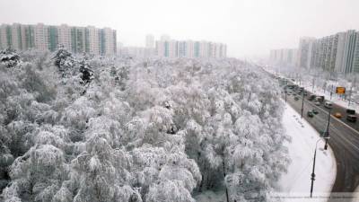 Холода со снегом придут в Москву в середине недели