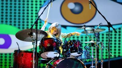 Шестилетний ростовчанин устроил барабанное шоу конкурс "Синяя птица"