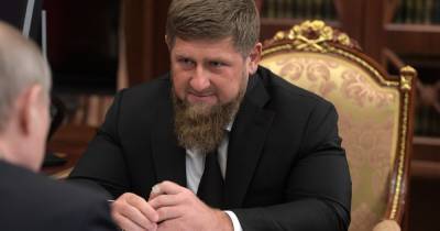 Кадыров призвал силовиков жечь машины за непочтительное отношение к полиции