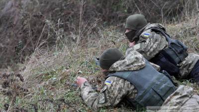 Солдаты ВСУ избили и унизили новобранца в Донбассе