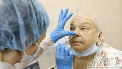 Обследование на коронавирус прошли 24 218 петербуржцев за сутки