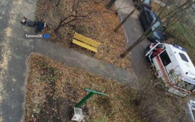 В Харькове мужчина упал с крыши