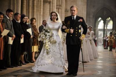 Великобритания попросит Netflix добавить в сериал "Корона" пометку о недостоверности