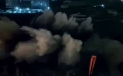 Видео: как падала огромная труба котельной в Петербурге