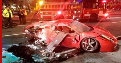 Арендованный Ferrari разбился, перевернулся и загорелся в США: видео