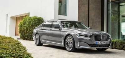 Стали известны технические подробности о новом электромобиле BMW i7