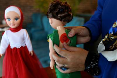 Созданных в Дагестане кукол, обучающих Корану, будут экспортировать на Ближний Восток