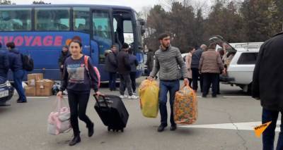 Карабахцы продолжают возвращаться в Карабах - видео