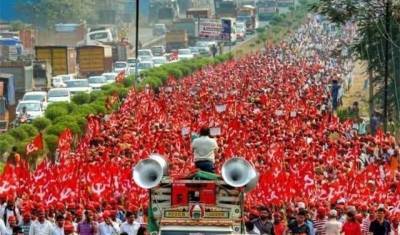 Крупнейшая в истории: на акции протеста в Индии вышли около 250 млн.человек