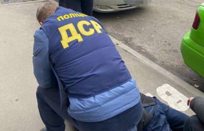 В Харькове бандиты пытались отобрать у мужчины квартиру