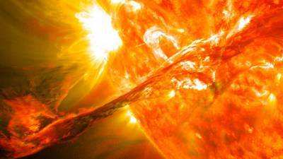 Учёные сообщили о мощной вспышке на обратной стороне Солнца