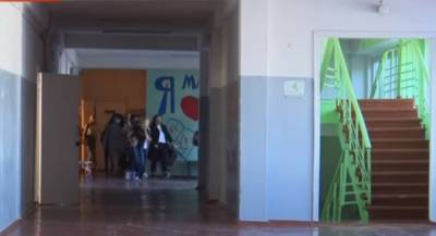 "Сама виновата": в элитной школе Днепра ученице пробили голову, гремит скандал