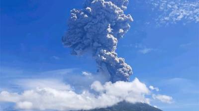 В Индонезии из-за извержения вулкана эвакуированы более 4,4 тыс. человек