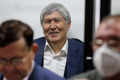 Верховный суд Киргизии отменил приговор бывшему президенту Алмазбеку Атамбаеву
