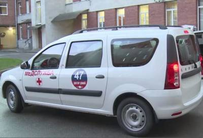 «Доктор на дом»: врачи Выборгской и Токсовской больниц получили новые автомобили
