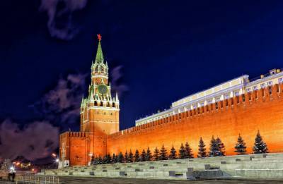 Охранник Кремля во время службы совершил самоубийство: подробности