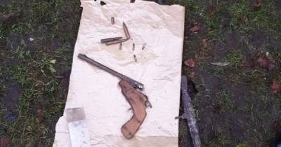"Нашёл, когда дом покупал": у жителя Багратионовска обнаружили самодельный пистолет и тротиловую шашку
