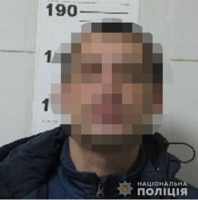 В Киеве пьяный иностранец на дороге пытался зарезать водителя