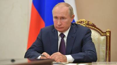 Российский лидер обратил внимание чиновников на доходы населения